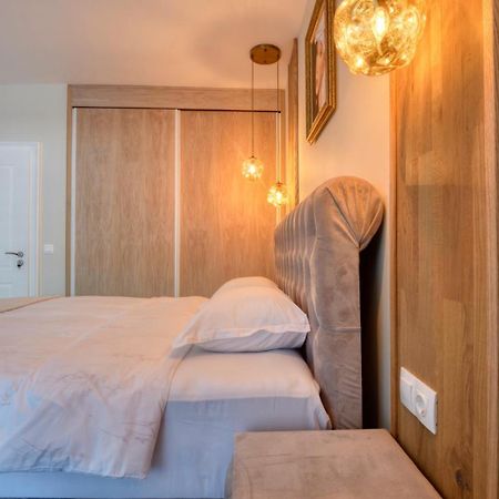 Apartment Grand Karavel Centre Varna Eksteriør billede