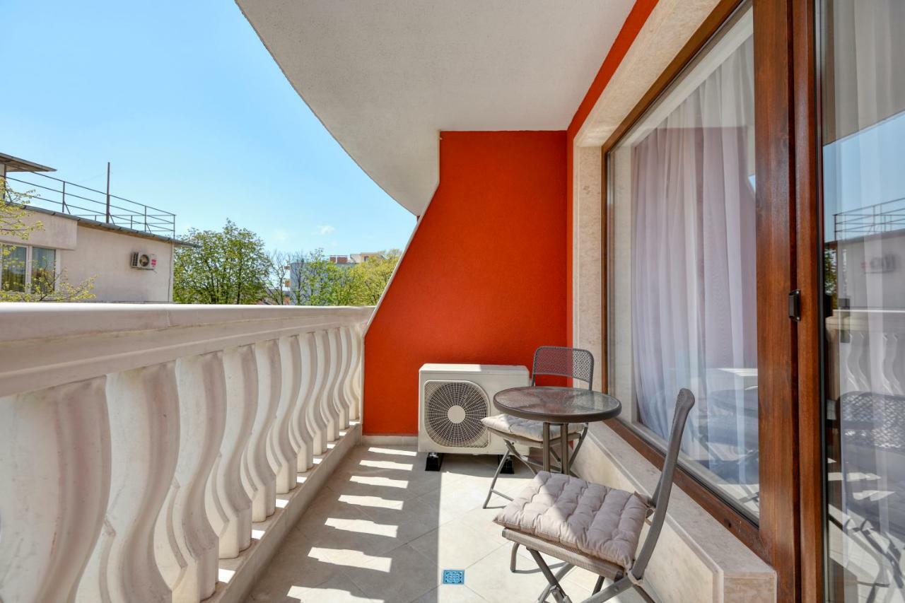 Apartment Grand Karavel Centre Varna Eksteriør billede