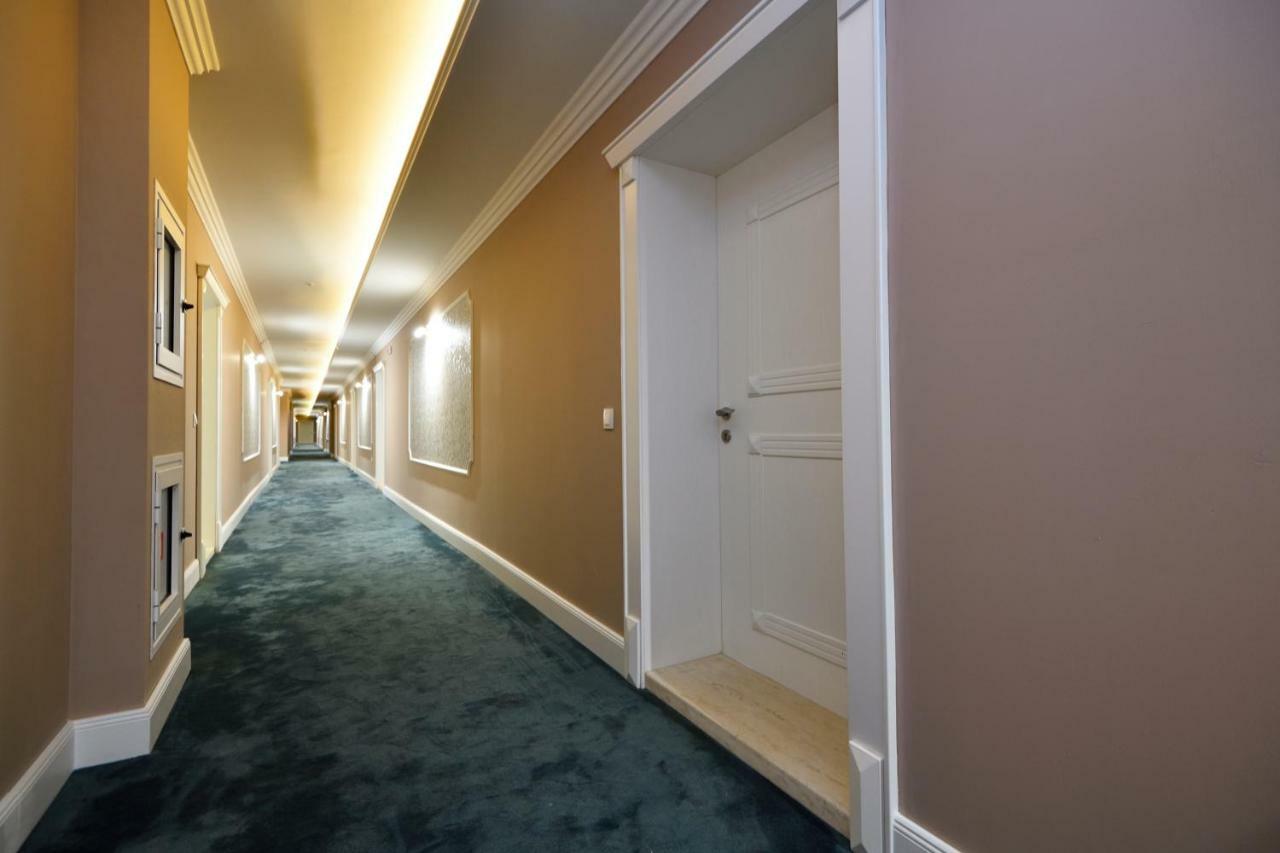 Apartment Grand Karavel Centre Varna Eksteriør billede