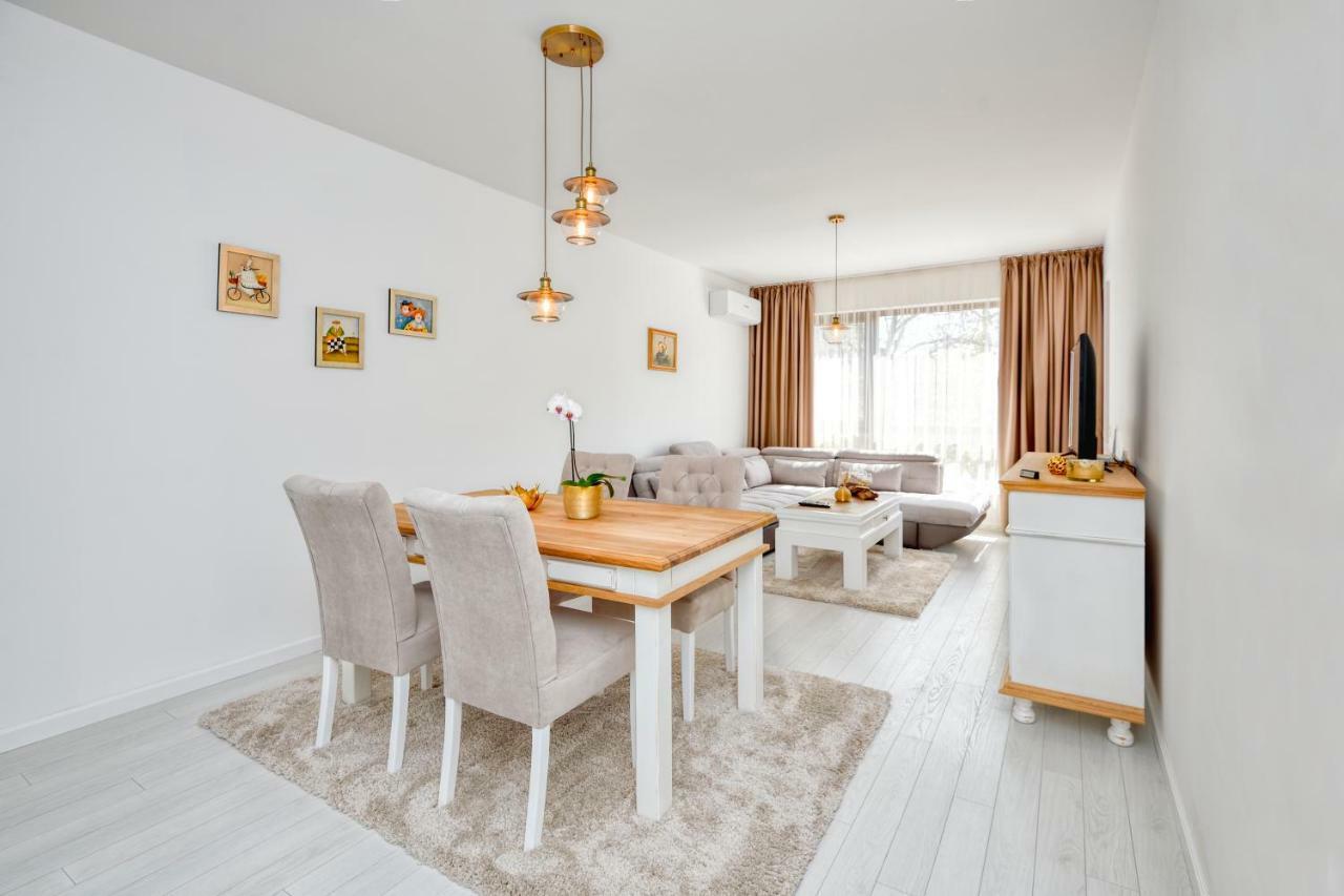 Apartment Grand Karavel Centre Varna Eksteriør billede